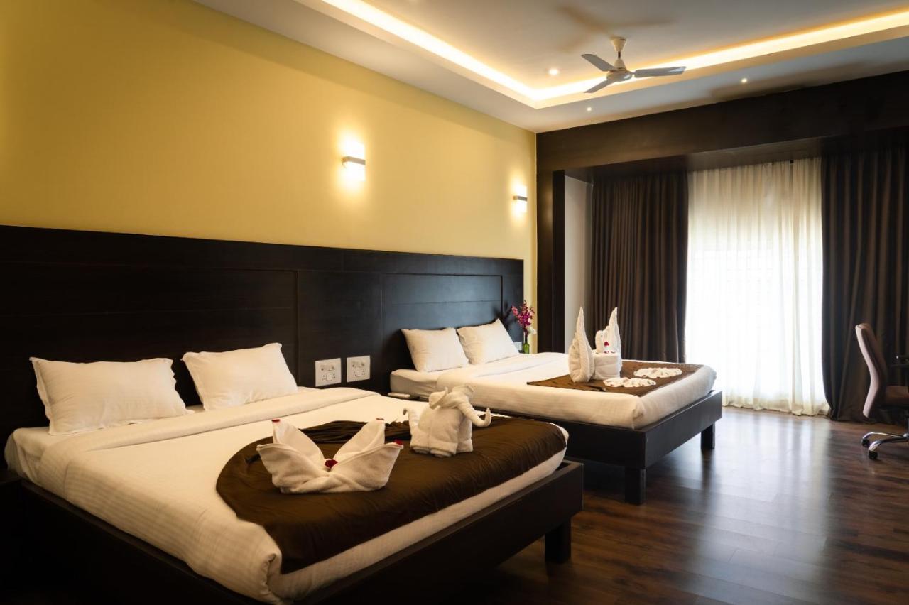 Hotel The King'S Meadows à Golhalli Extérieur photo
