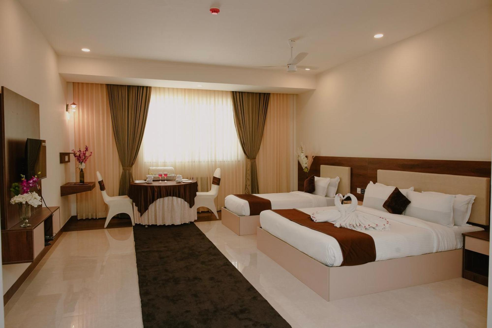 Hotel The King'S Meadows à Golhalli Extérieur photo